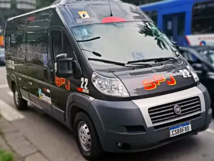 Van da frota SPJ Turismo - foto 1